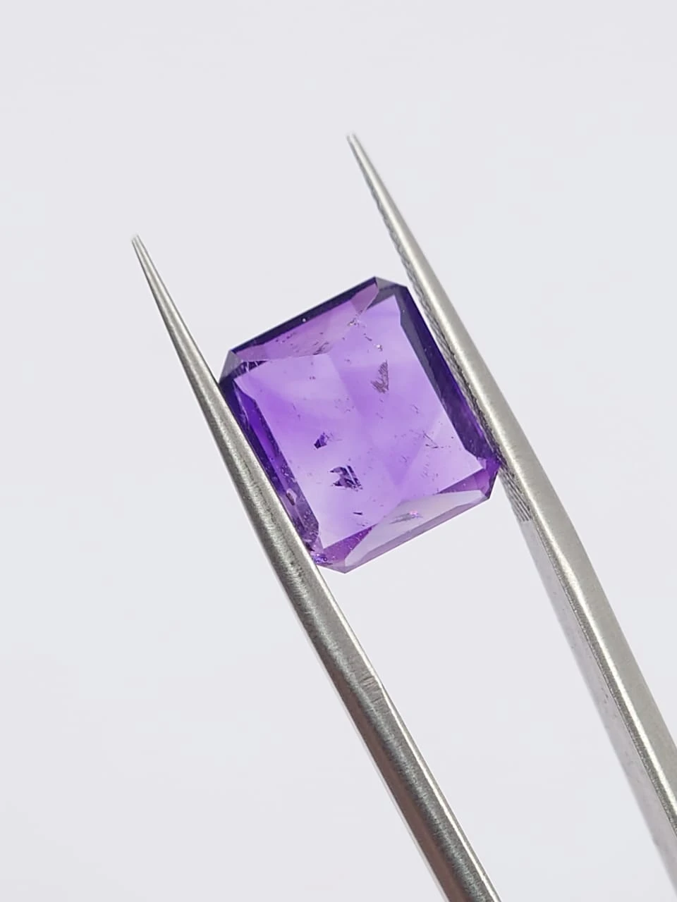 5ct Amethyst Radiant Cut Loose Gemstone From Nigeria — view 3